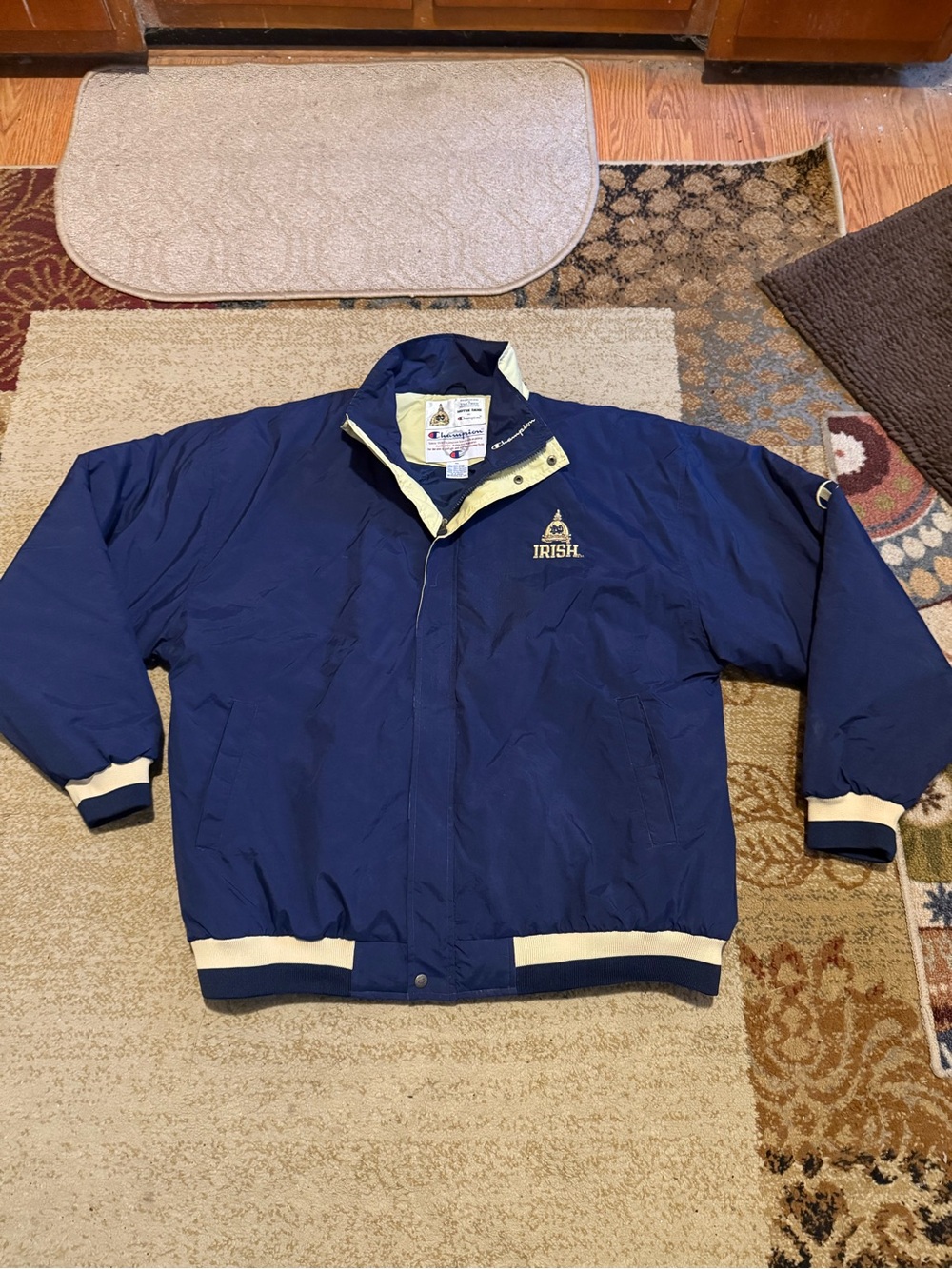 Notre Dame football/team/school coat/jacket size XL